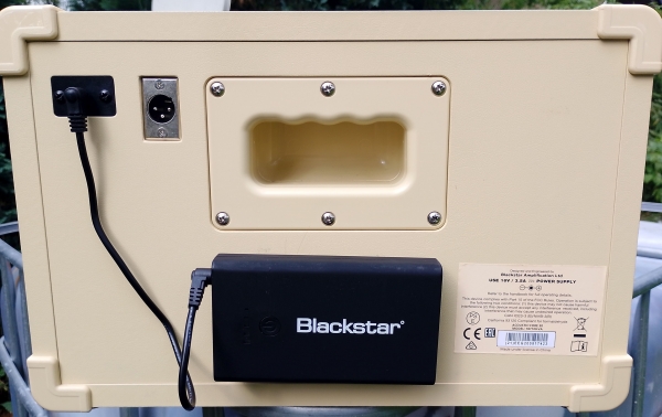 BLACKSTAR Akustik-Verstärker ACOUSTIC:CORE30 + Batteriepack + Tasche wie NEU